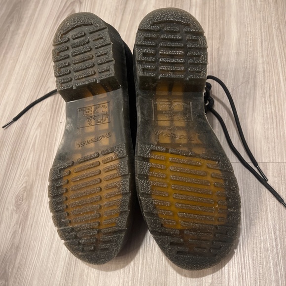 Black dr martens - Picture 3 of 3